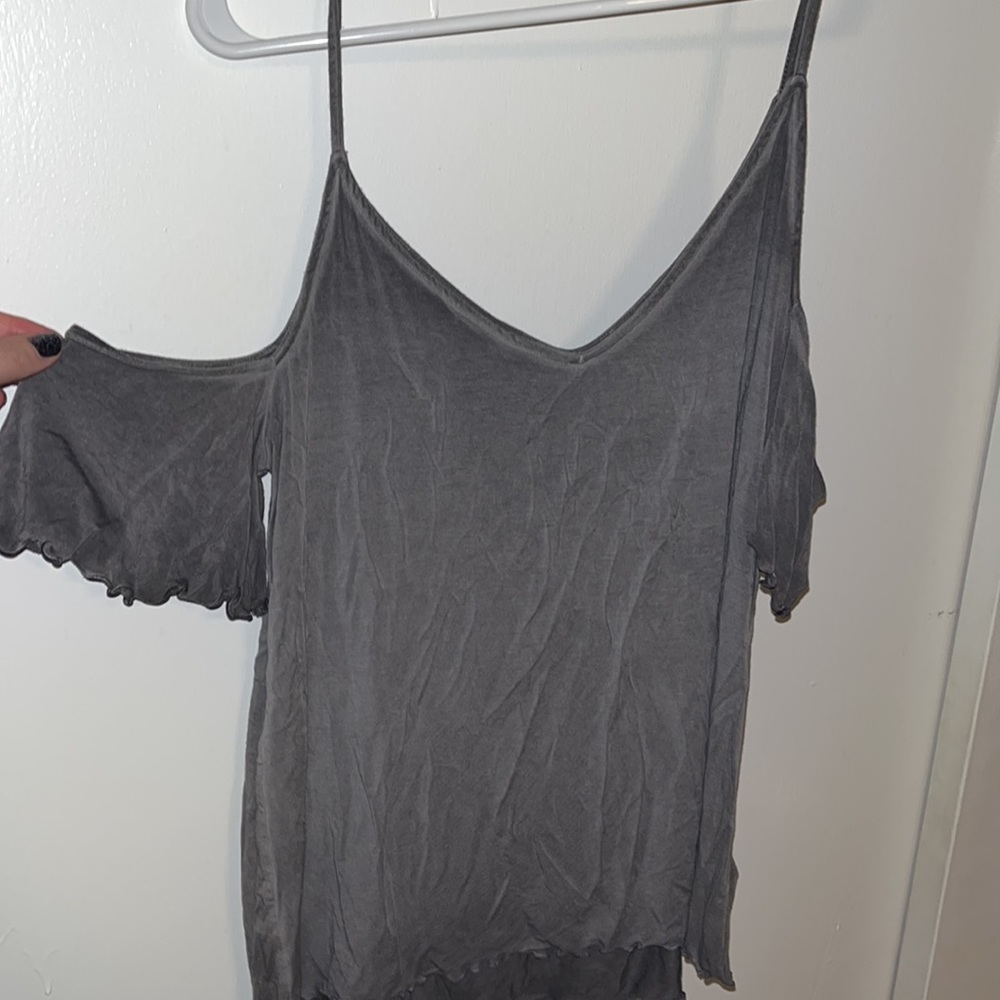 AEO soft & sexy gray cold shoulder top size L